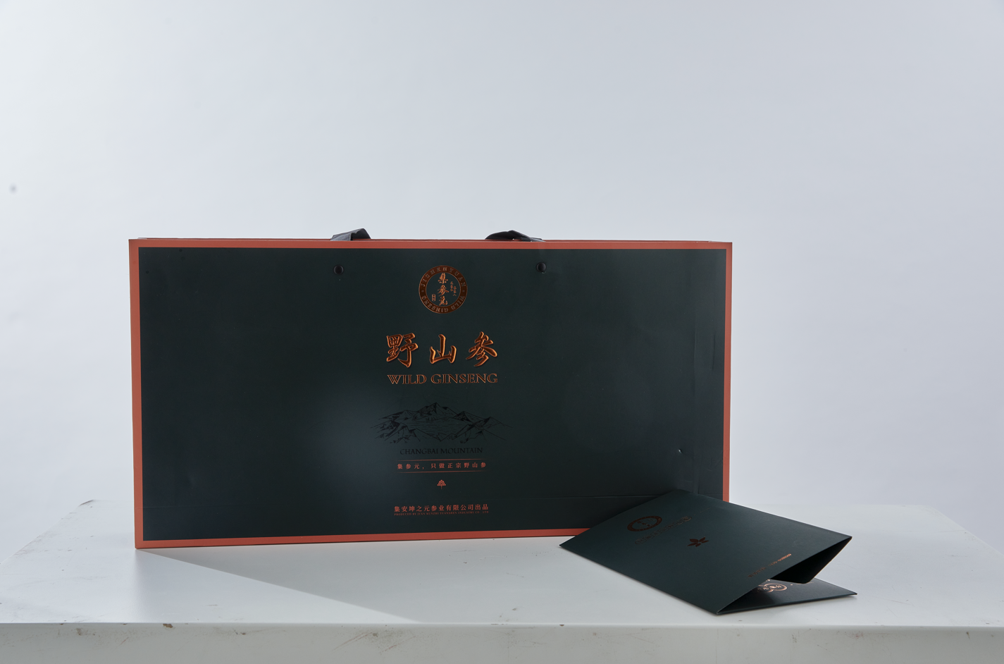 侯系 20年以上野山参 规格：8-10g；10.1-15g